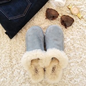 RARE UGG Clogs